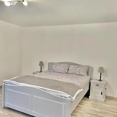 Villa Maison Spacieuse De Lila Avec 3 Places De Parkings *