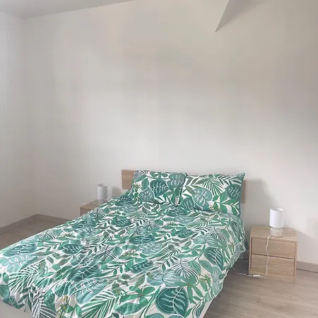 Maison Spacieuse De Lila Avec 3 Places De Parkings