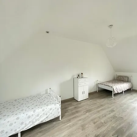 Villa Maison Spacieuse De Lila Avec 3 Places De Parkings Crevecoeur-le-Grand